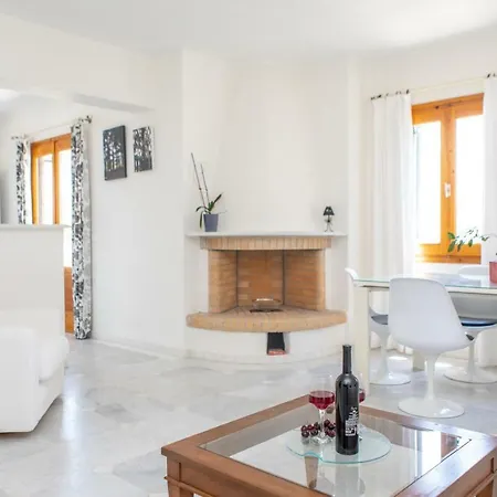 Apanemi Beachhouse Naxos City