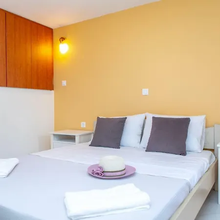 Apanemi Beachhouse Semesterbostad *